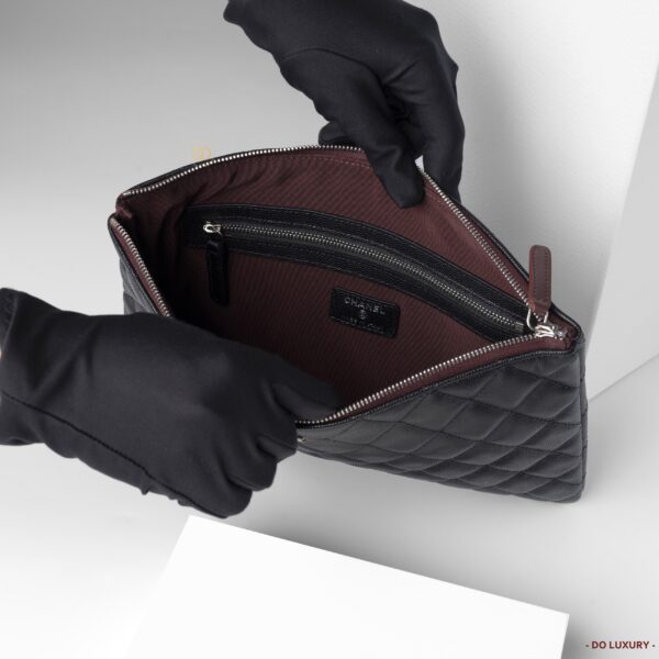 Pouch Chanel Classic - Hình ảnh 6