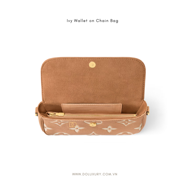 LV IVY WOC BAG - Hình ảnh 3